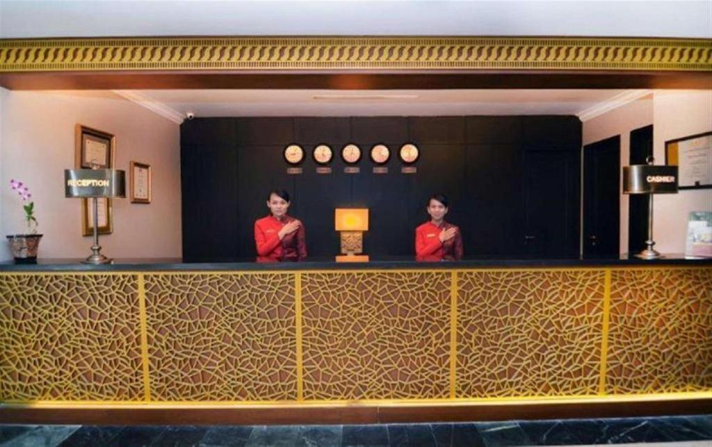 Kyriad Bumiminang Hotel Padang Kültér fotó