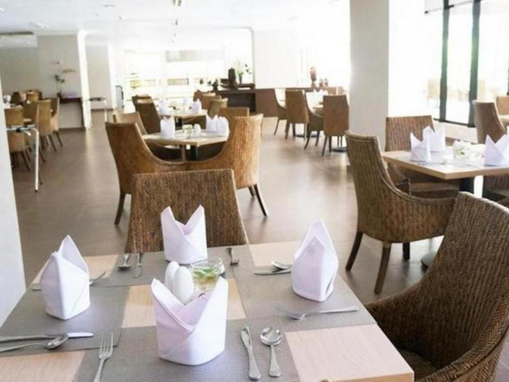 Kyriad Bumiminang Hotel Padang Kültér fotó