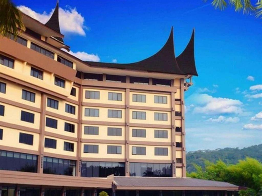 Kyriad Bumiminang Hotel Padang Kültér fotó