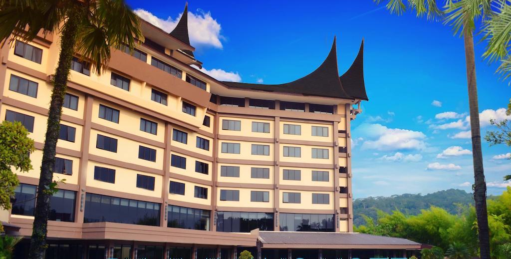 Kyriad Bumiminang Hotel Padang Kültér fotó