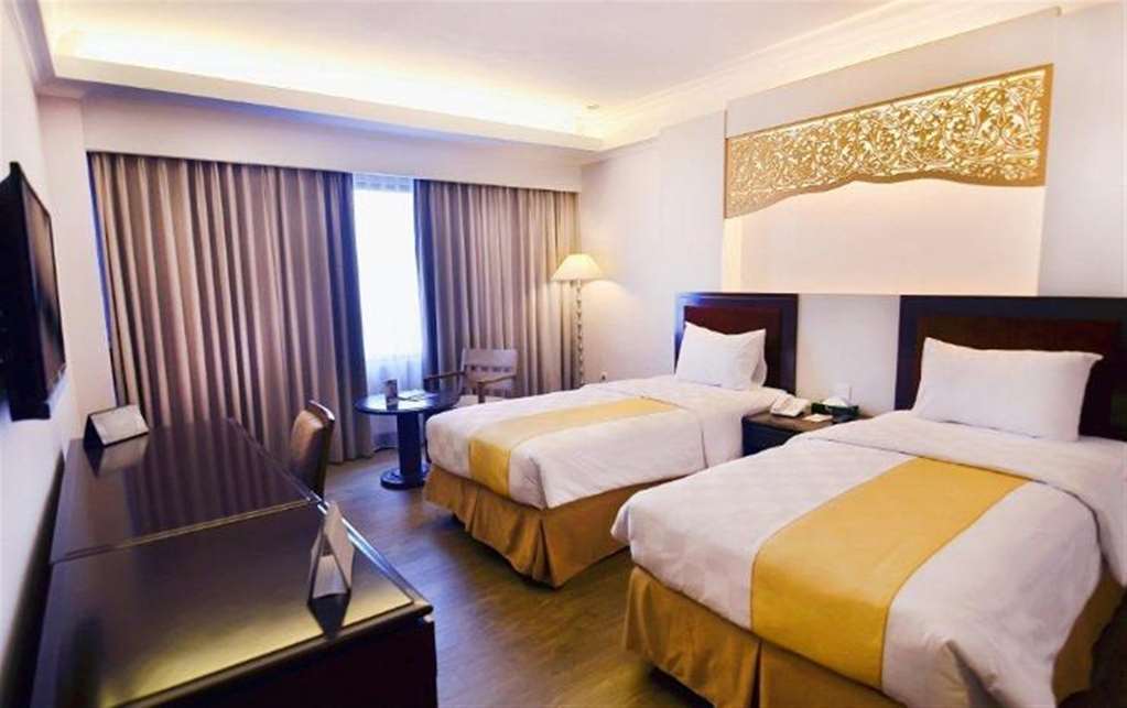 Kyriad Bumiminang Hotel Padang Szoba fotó